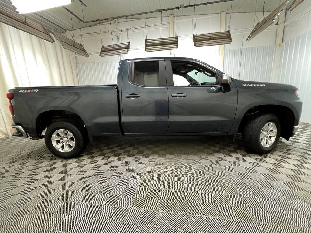 Used 2019 Chevrolet Silverado 1500 LT w/ All-Star Edition AWD/4WD image 19