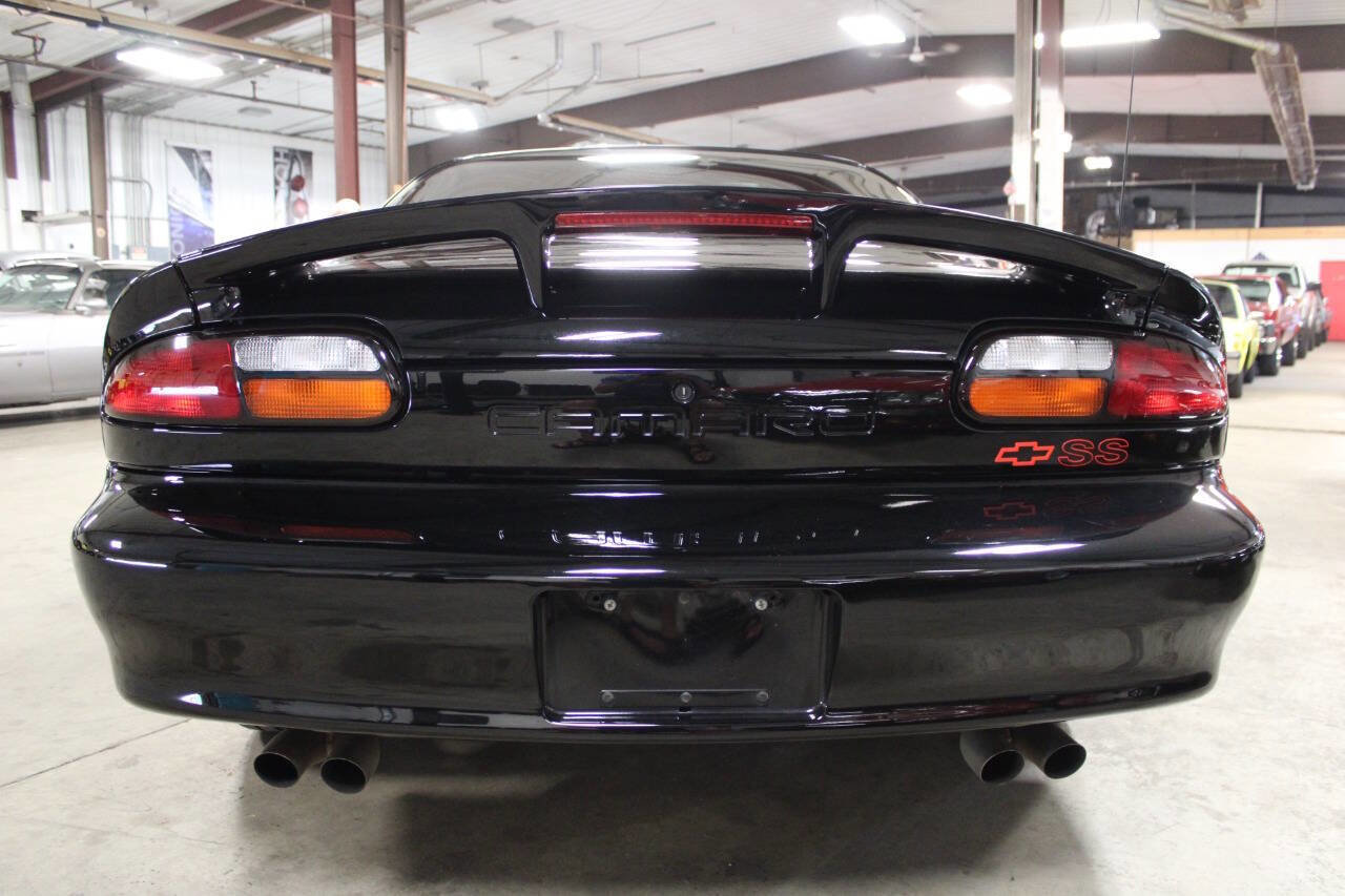 Used 2000 Chevrolet Camaro Z28 w/ SS Performance/Appearance Pkg image 5