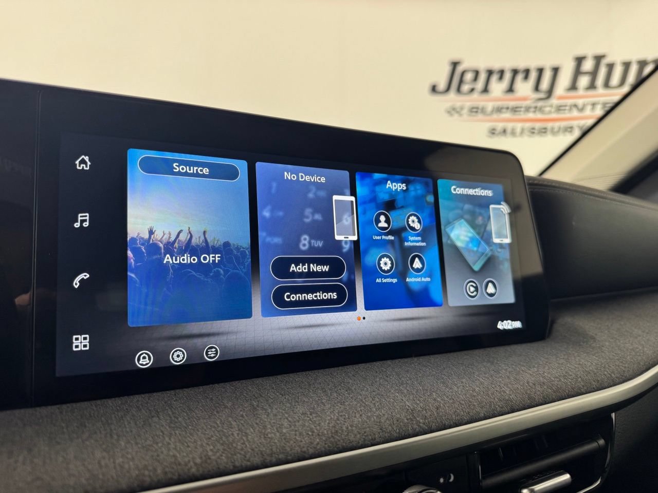 Used 2026 Nissan Kicks SV FWD image 14