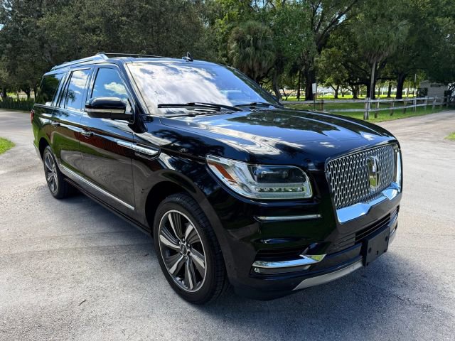 Used 2019 Lincoln Navigator L Reserve w/ Cargo Package image 4