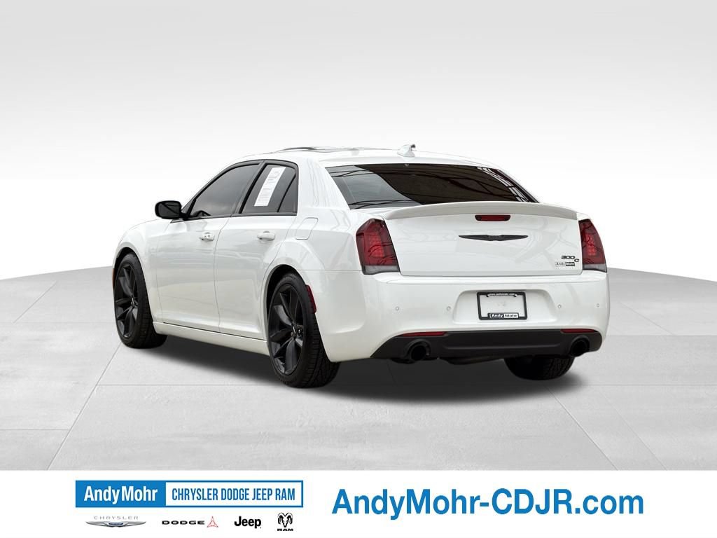 Used 2023 Chrysler 300 C RWD image 5