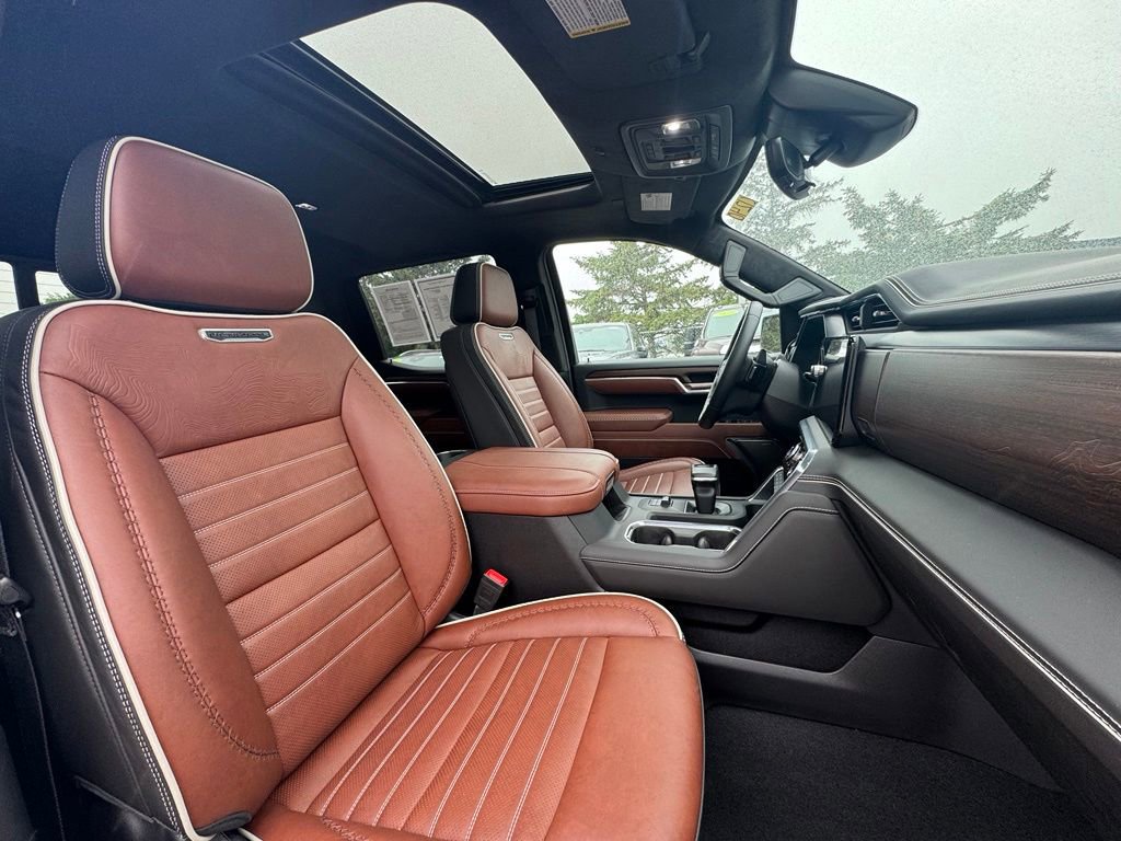 Used 2025 GMC Sierra 1500 Denali Ultimate AWD/4WD image 39