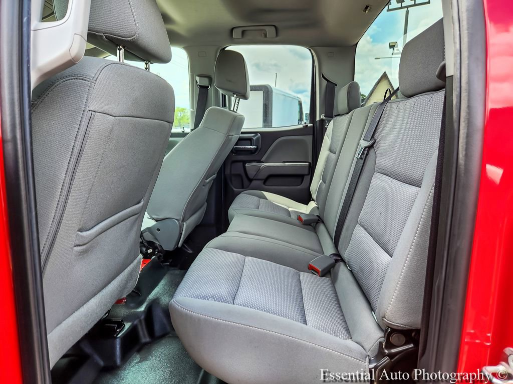 Used 2018 Chevrolet Silverado 1500 Custom w/ Trailering Package AWD/4WD image 9