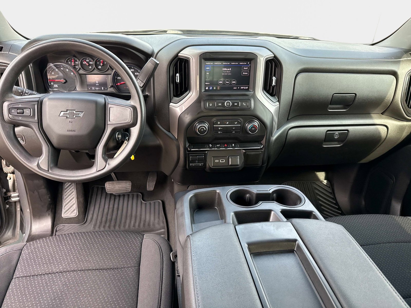 Used 2021 Chevrolet Silverado 1500 Custom Trail Boss w/ LPO, Dark Essentials Package image 17