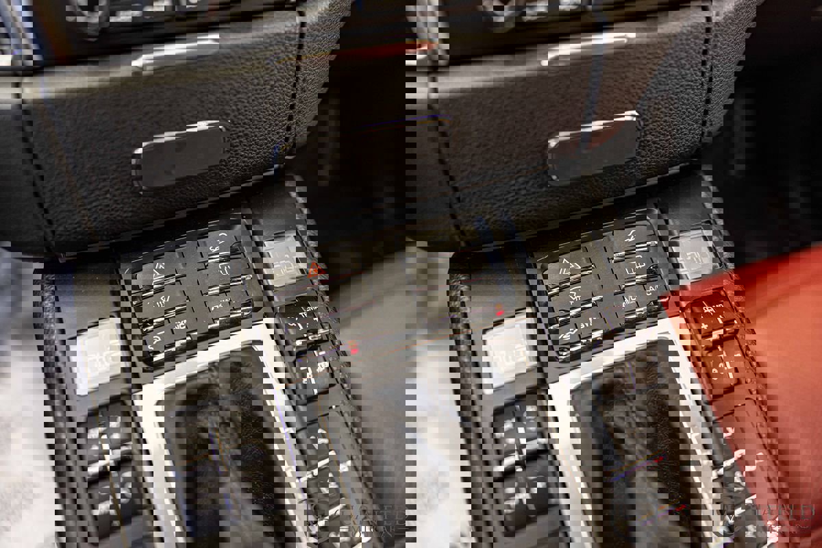 Used 2018 Porsche Macan GTS w/ Premium Package Plus image 31