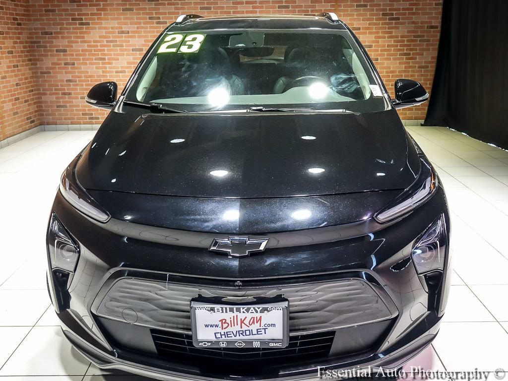 Used 2023 Chevrolet Bolt EUV Premier w/ Sun & Sound Package FWD image 6