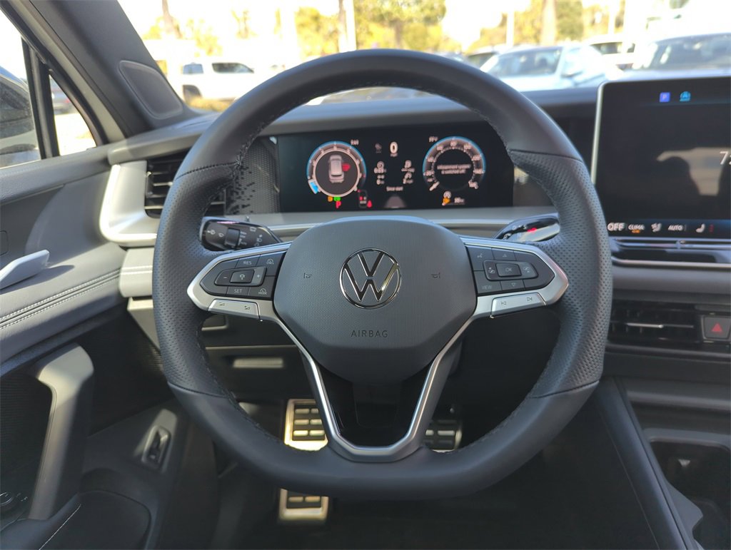 New 2026 Volkswagen Tiguan SE R-Line image 26