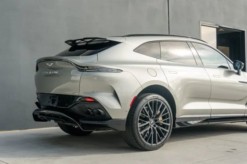 Used 2023 Aston Martin DBX 707 image 40