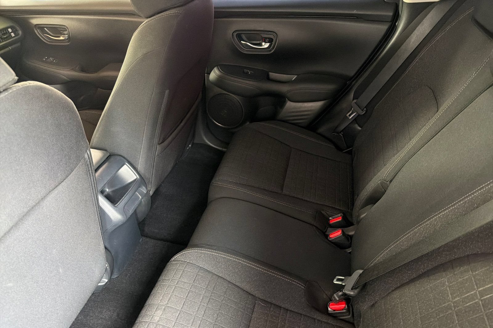 Used 2024 Honda HR-V LX image 12
