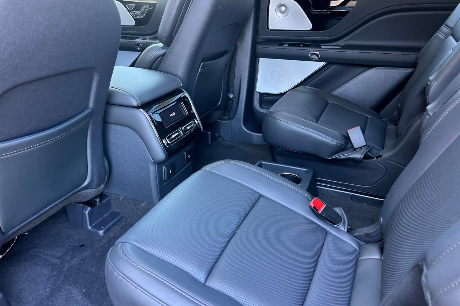 New 2026 Lincoln Aviator Reserve AWD/4WD image 9