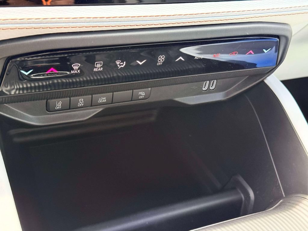 New 2026 Jeep Cherokee Overland AWD/4WD image 22