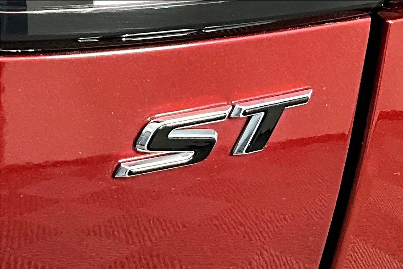 Used 2021 Buick Envision Essence w/ Technology Package I image 24