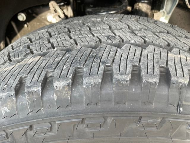 New 2026 Ford F250 Lariat w/ Black Appearance Package image 27