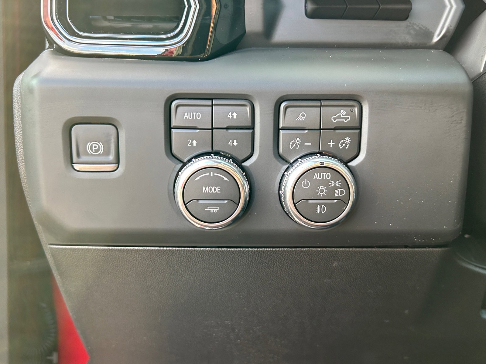 New 2026 GMC Sierra 2500 AT4 w/ AT4 Premium Plus Package AWD/4WD image 28