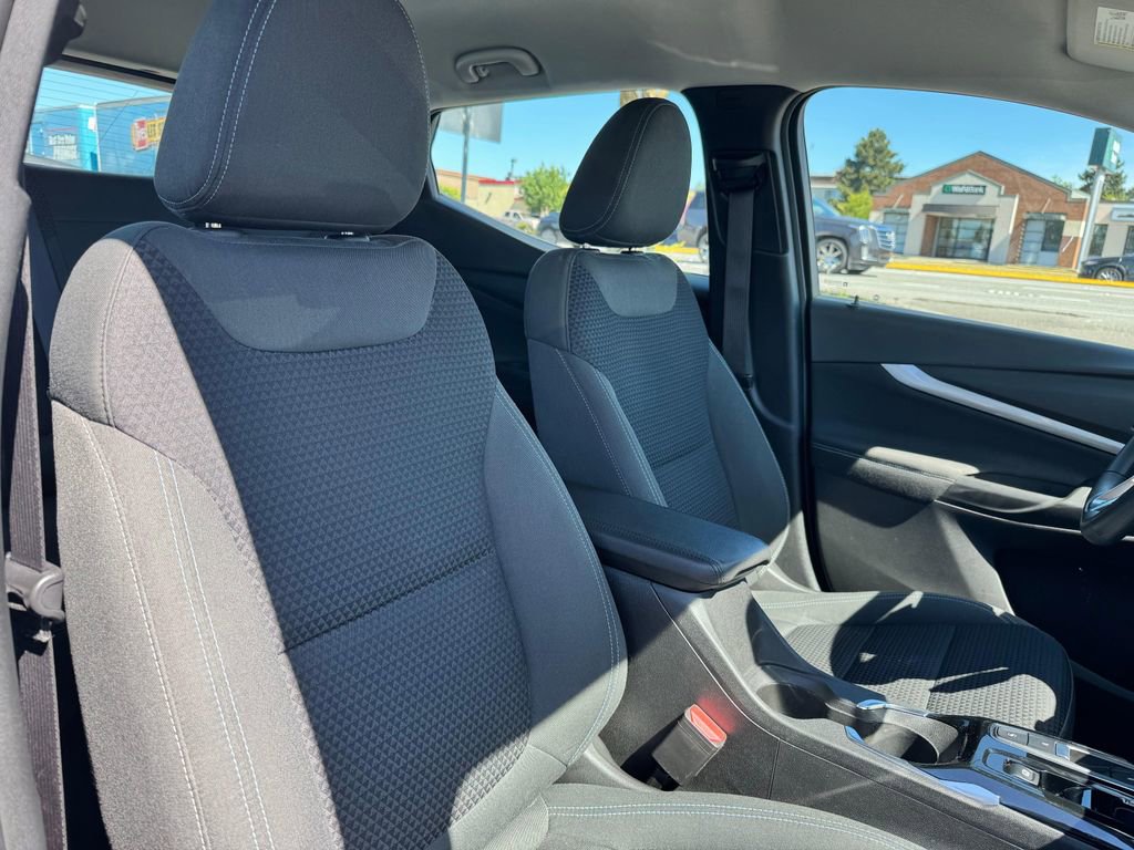 Used 2023 Chevrolet Bolt EUV LT FWD image 10