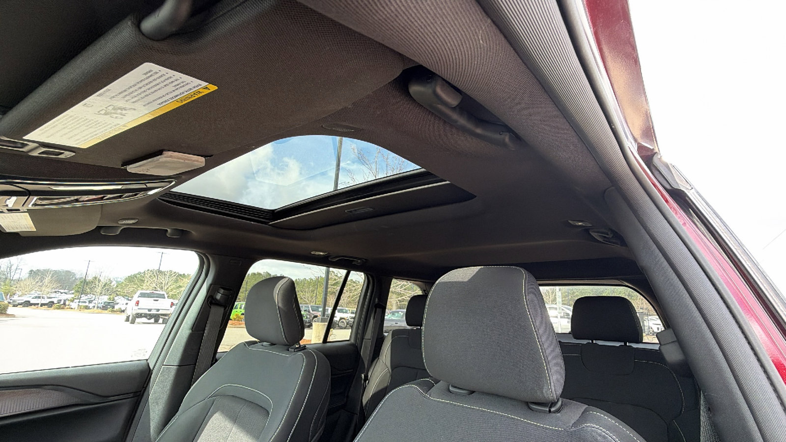 Used 2024 Jeep Grand Cherokee Laredo X AWD/4WD image 18