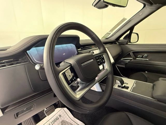 New 2025 Land Rover Range Rover SE image 11