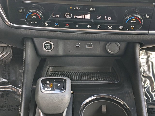 Used 2023 Nissan Rogue SL w/ SL Premium Package image 17