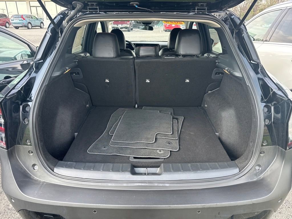 Used 2025 Nissan Kicks SR image 26