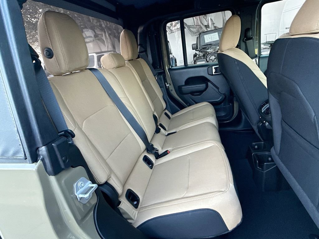 New 2026 Jeep Gladiator Willys AWD/4WD image 30