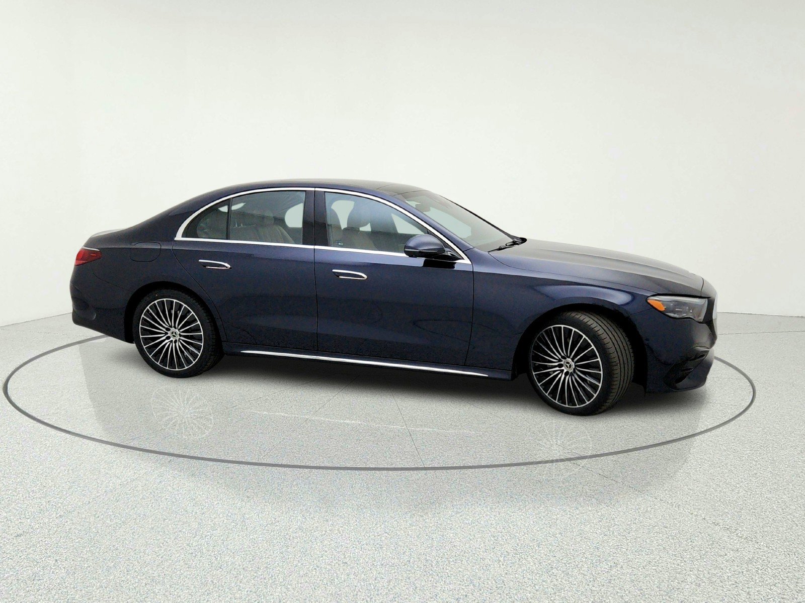 New 2026 Mercedes-Benz E 450 4MATIC Sedan image 6