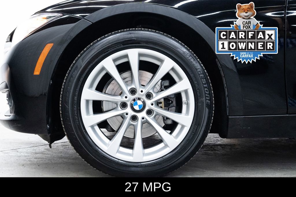Used 2017 BMW 320i Sedan RWD image 7
