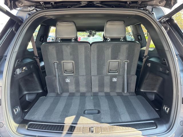 Used 2023 Jeep Grand Cherokee L Laredo image 31