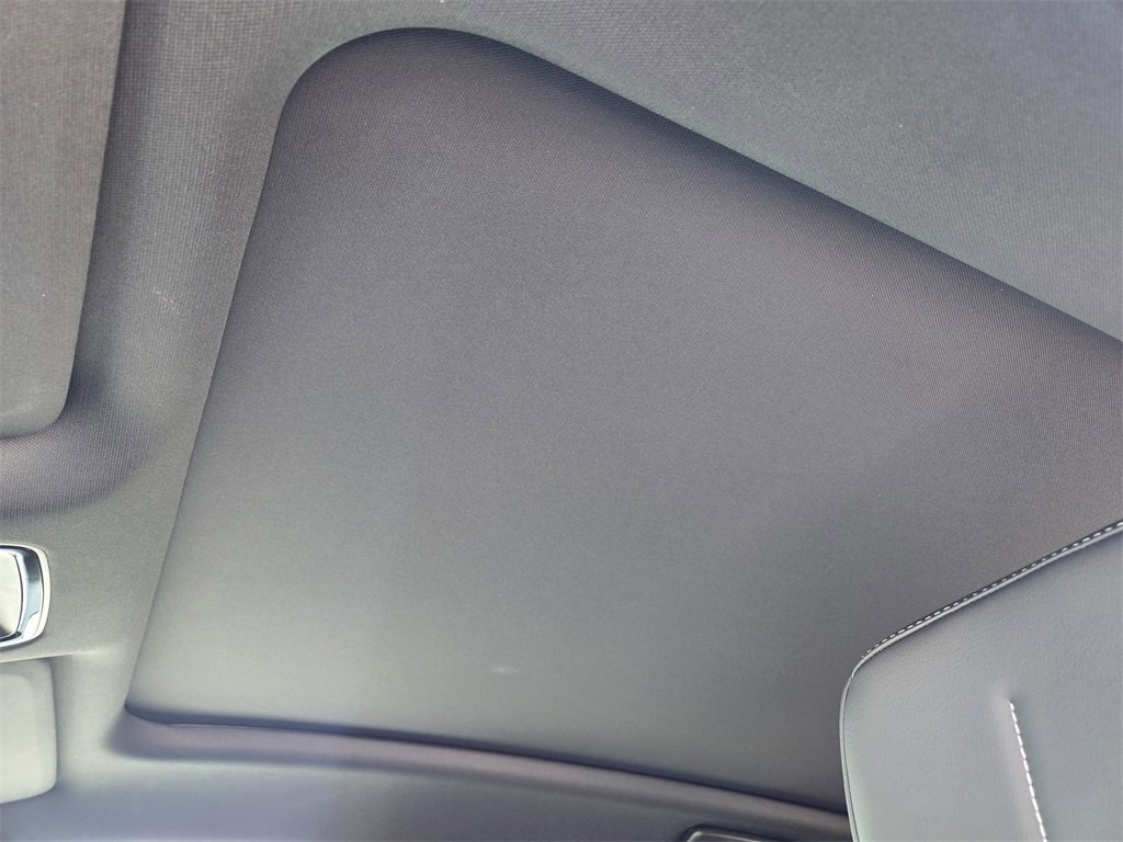 New 2025 Cadillac Lyriq Luxury image 26