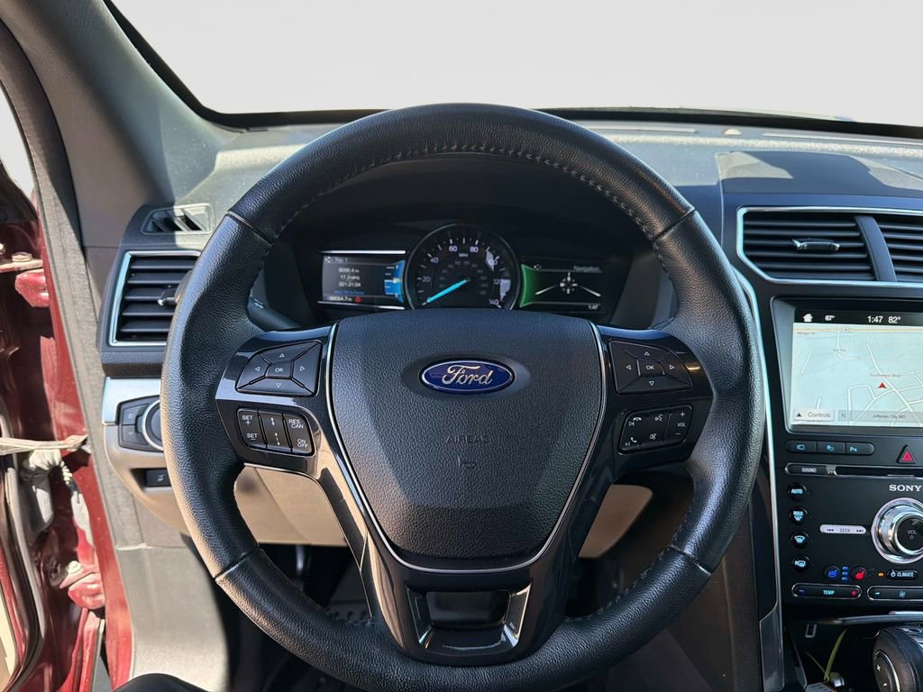Used 2018 Ford Explorer Limited w/ Equipment Group 301A image 29