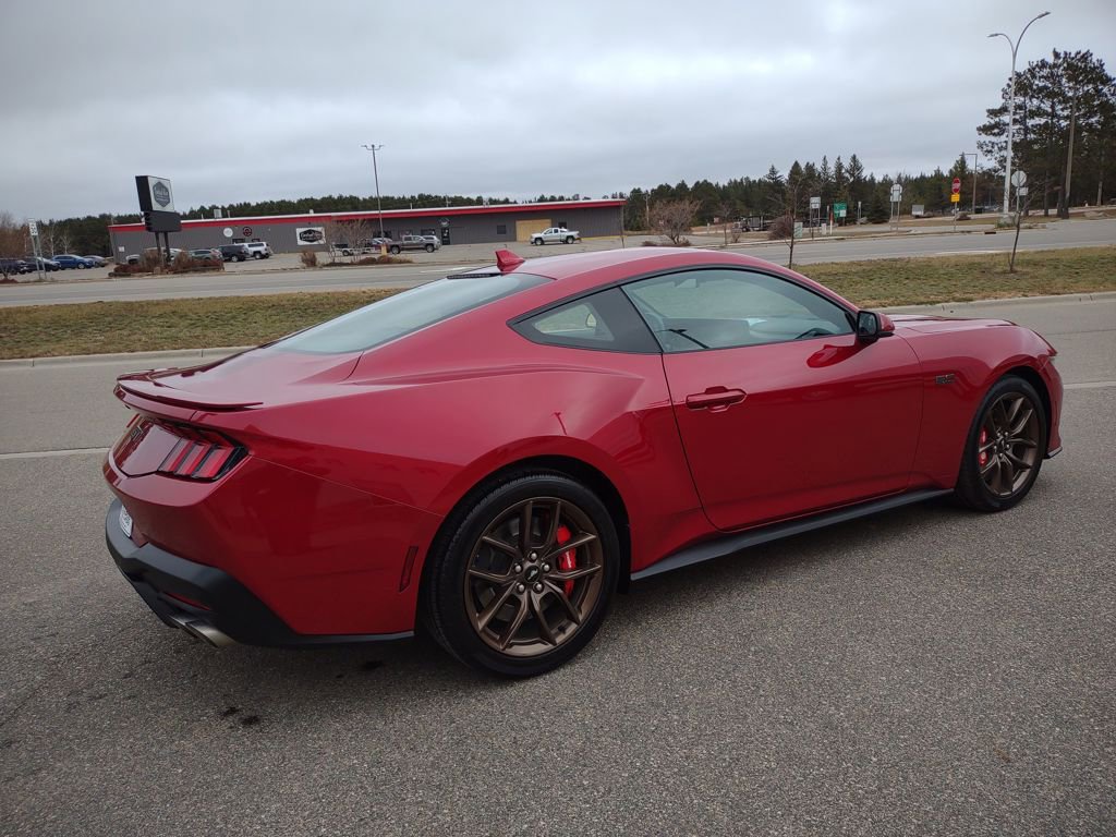 Used 2024 Ford Mustang GT Premium image 5