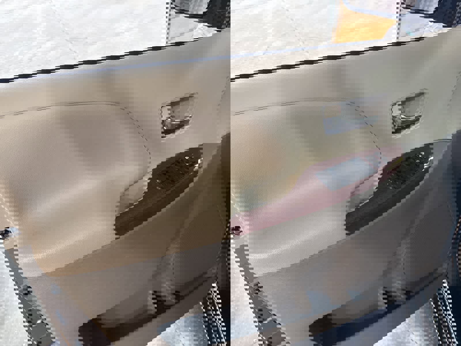 Used 2014 Toyota Sienna XLE image 14