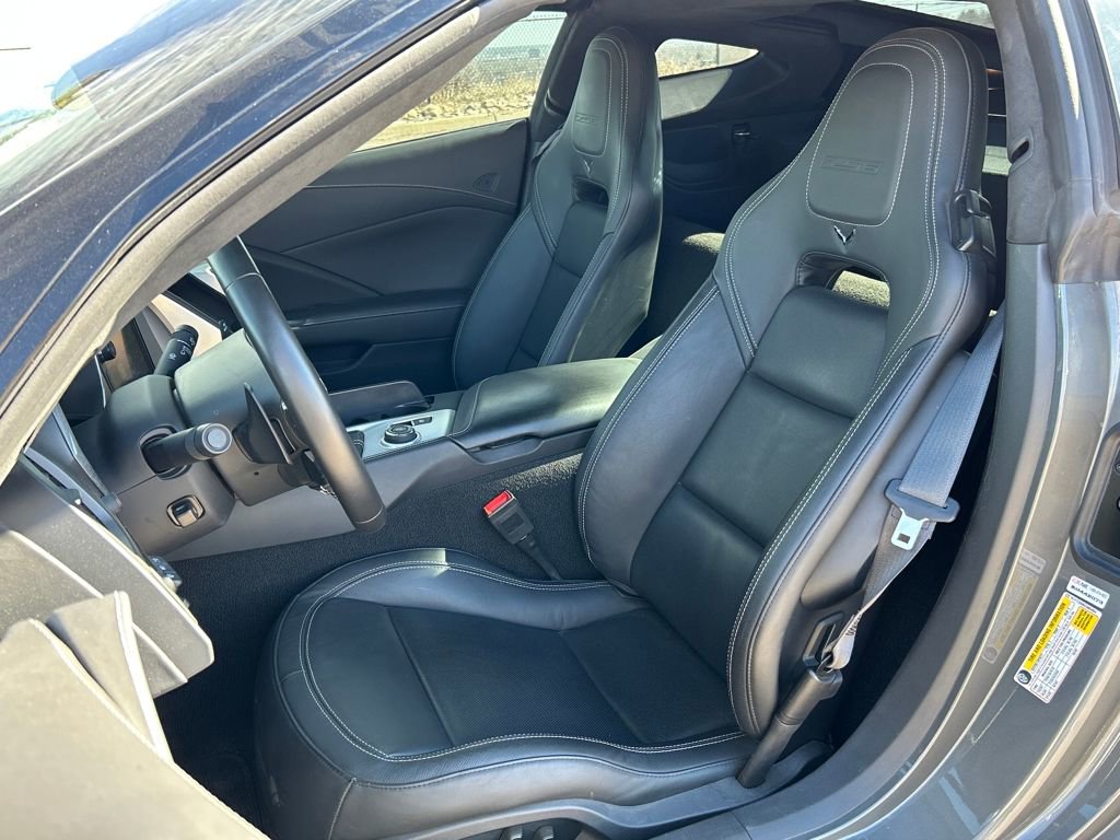 Used 2016 Chevrolet Corvette Z06 w/ 3LZ Preferred Equipment Group image 16