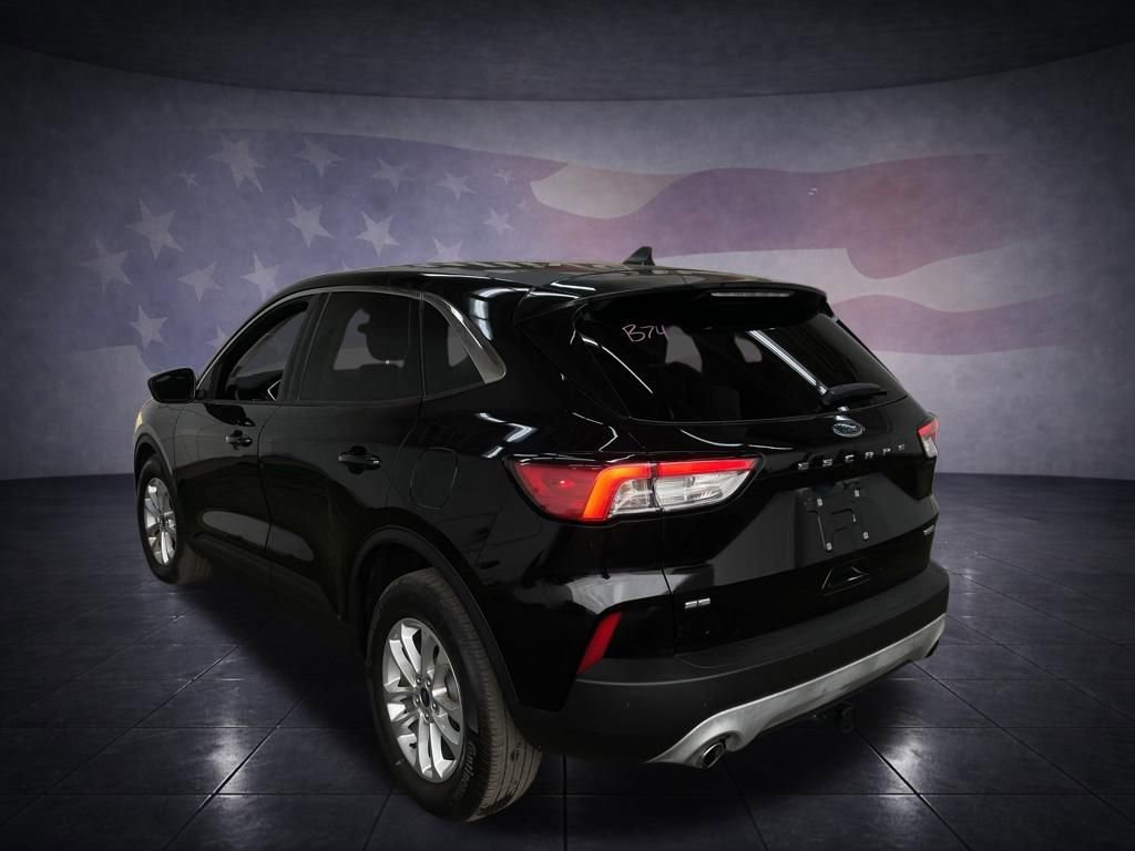 Used 2020 Ford Escape SE AWD/4WD image 3