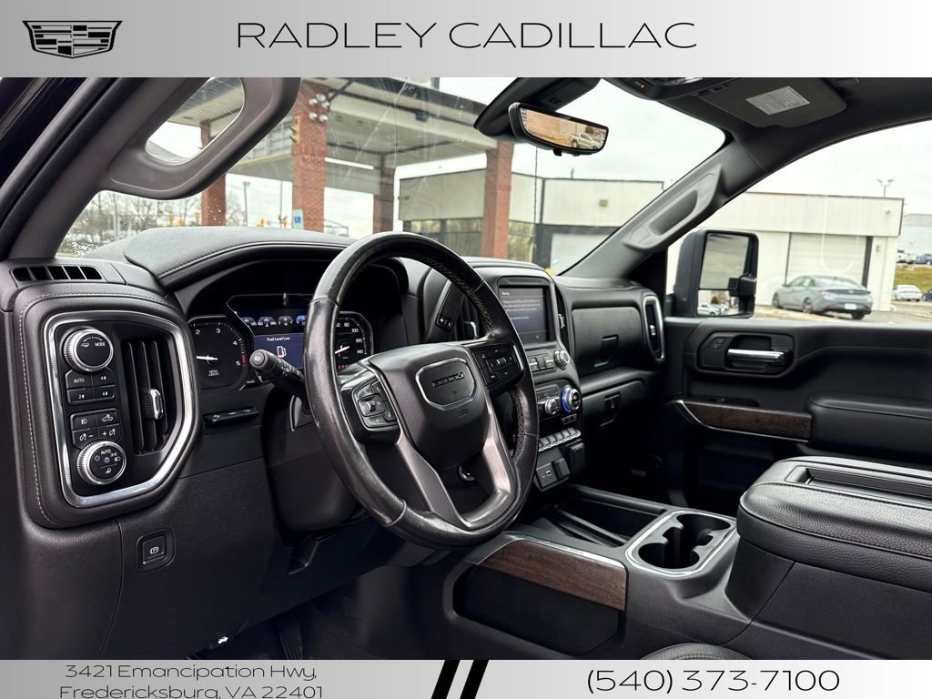 Used 2022 GMC Sierra 3500 Denali w/ Denali Black Diamond Edition image 15