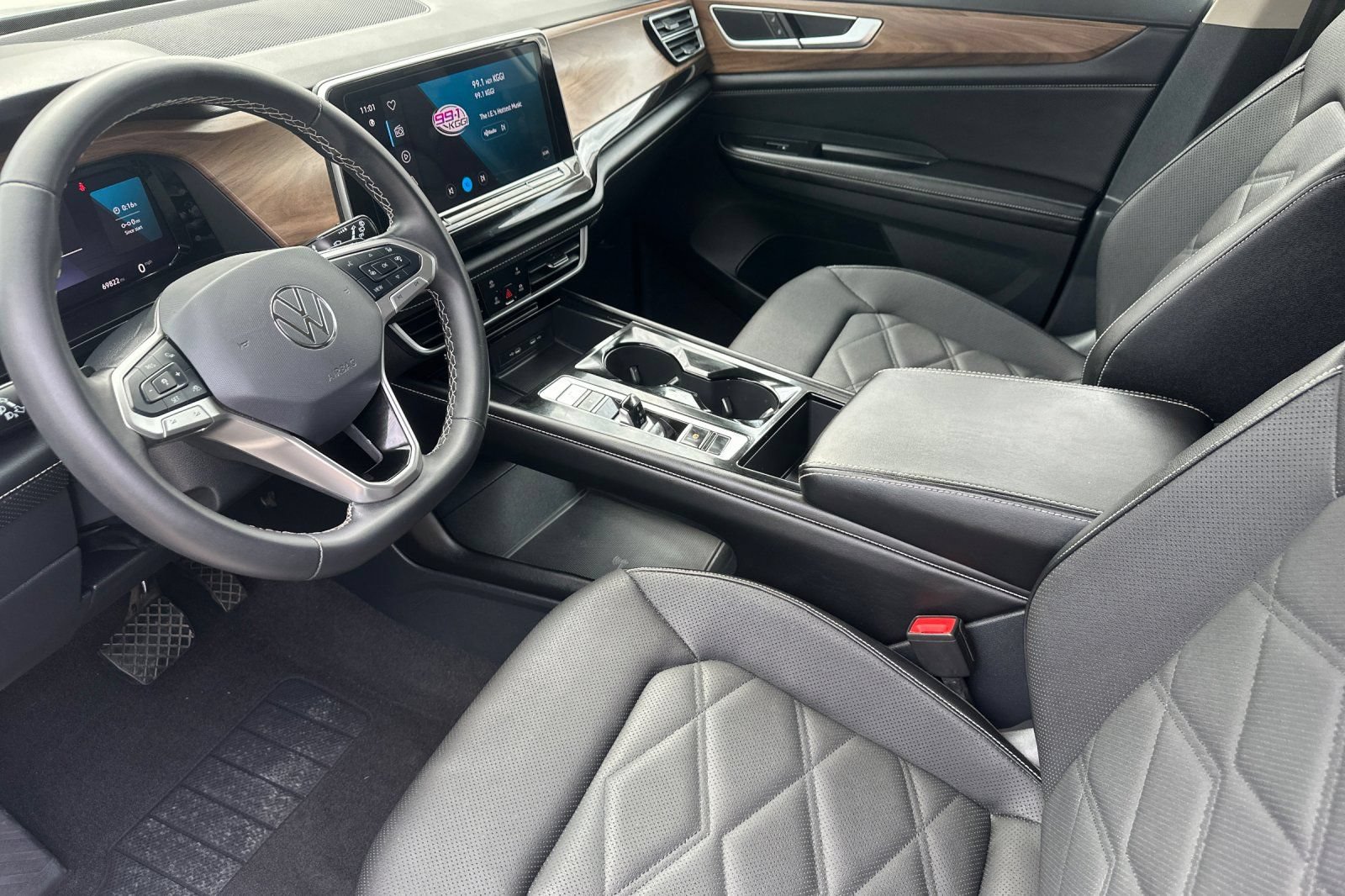 Used 2024 Volkswagen Atlas SE FWD image 10