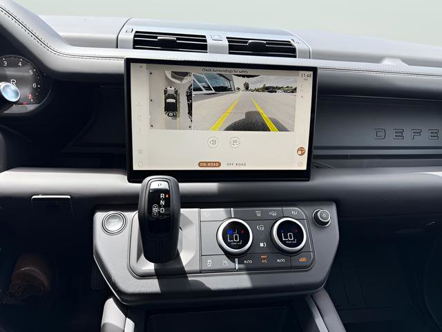 Certified 2025 Land Rover Defender 90 S AWD/4WD image 21