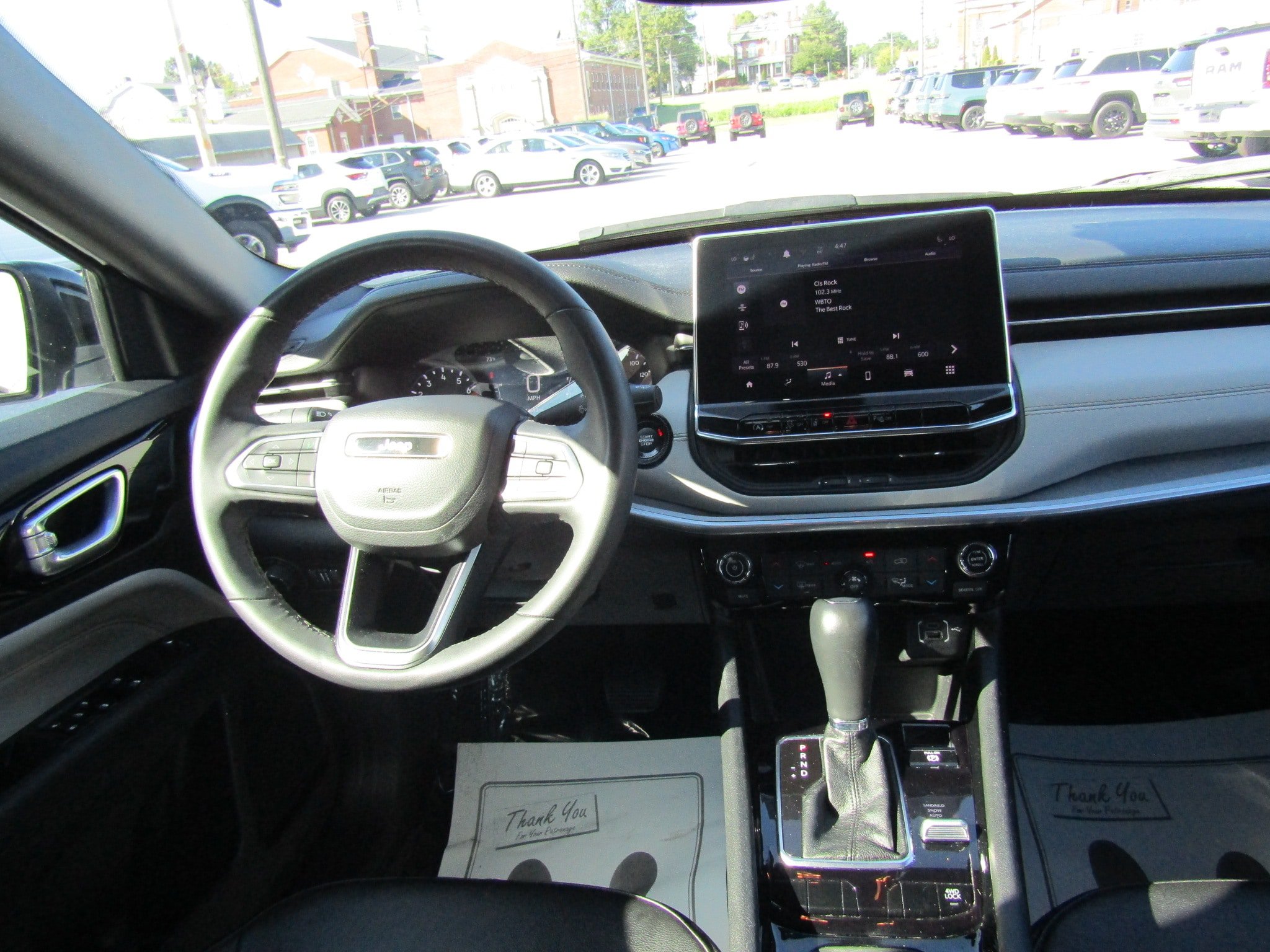 Used 2025 Jeep Compass Limited AWD/4WD image 18