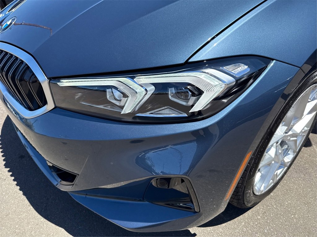 New 2025 BMW 330i Sedan w/ Convenience Package image 16