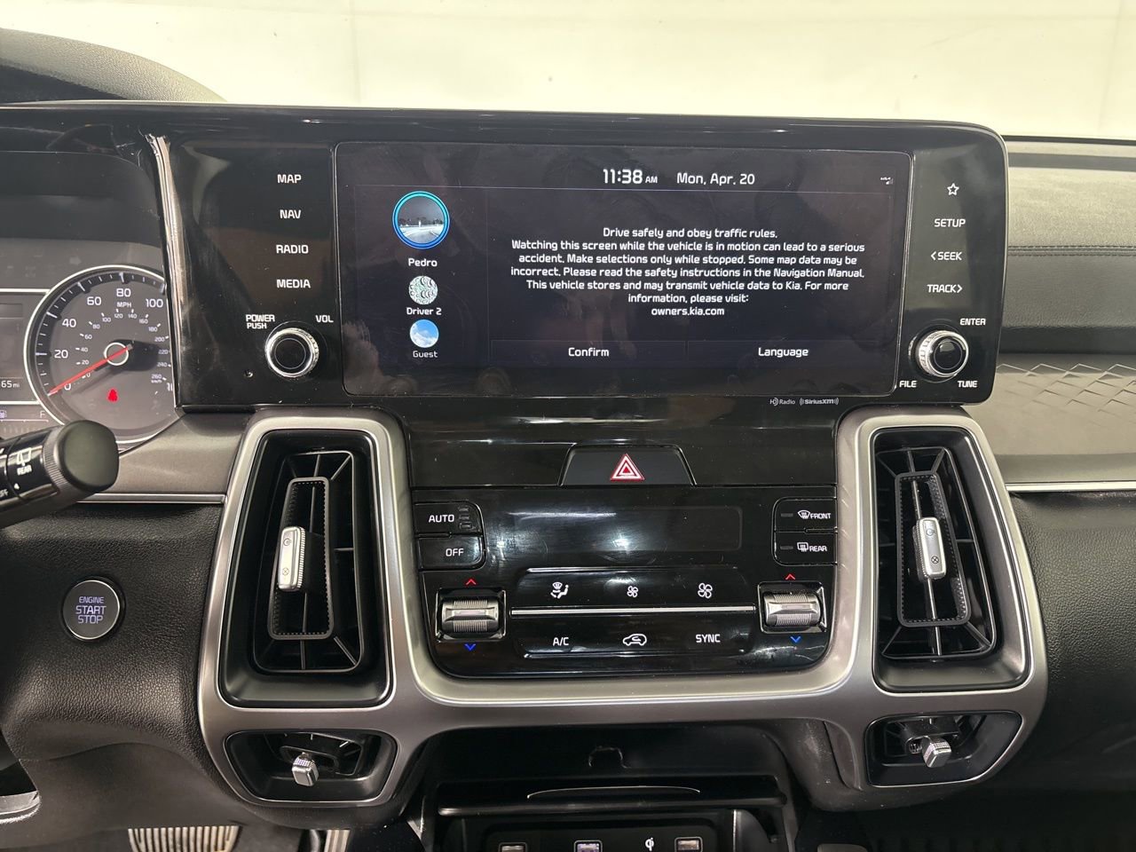 Used 2023 Kia Sorento S w/ Panoramic Sunroof Package FWD image 14