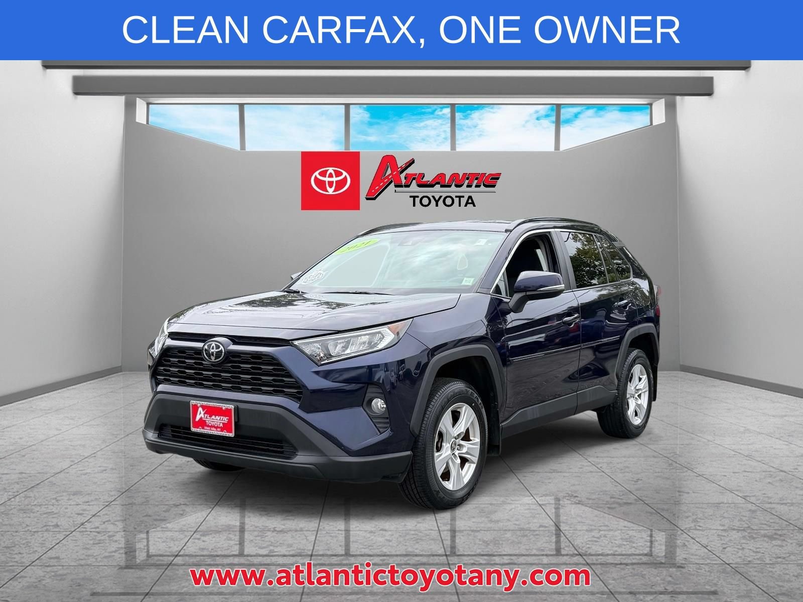 Used 2021 Toyota RAV4 XLE AWD/4WD image 2