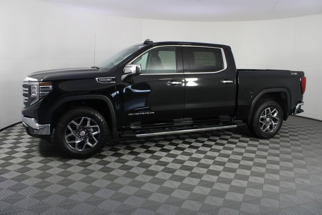 New 2026 GMC Sierra 1500 SLT image 2