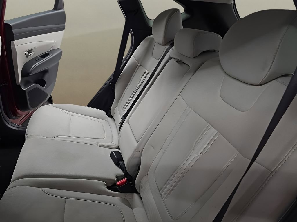 Used 2025 Hyundai Tucson SEL FWD image 15