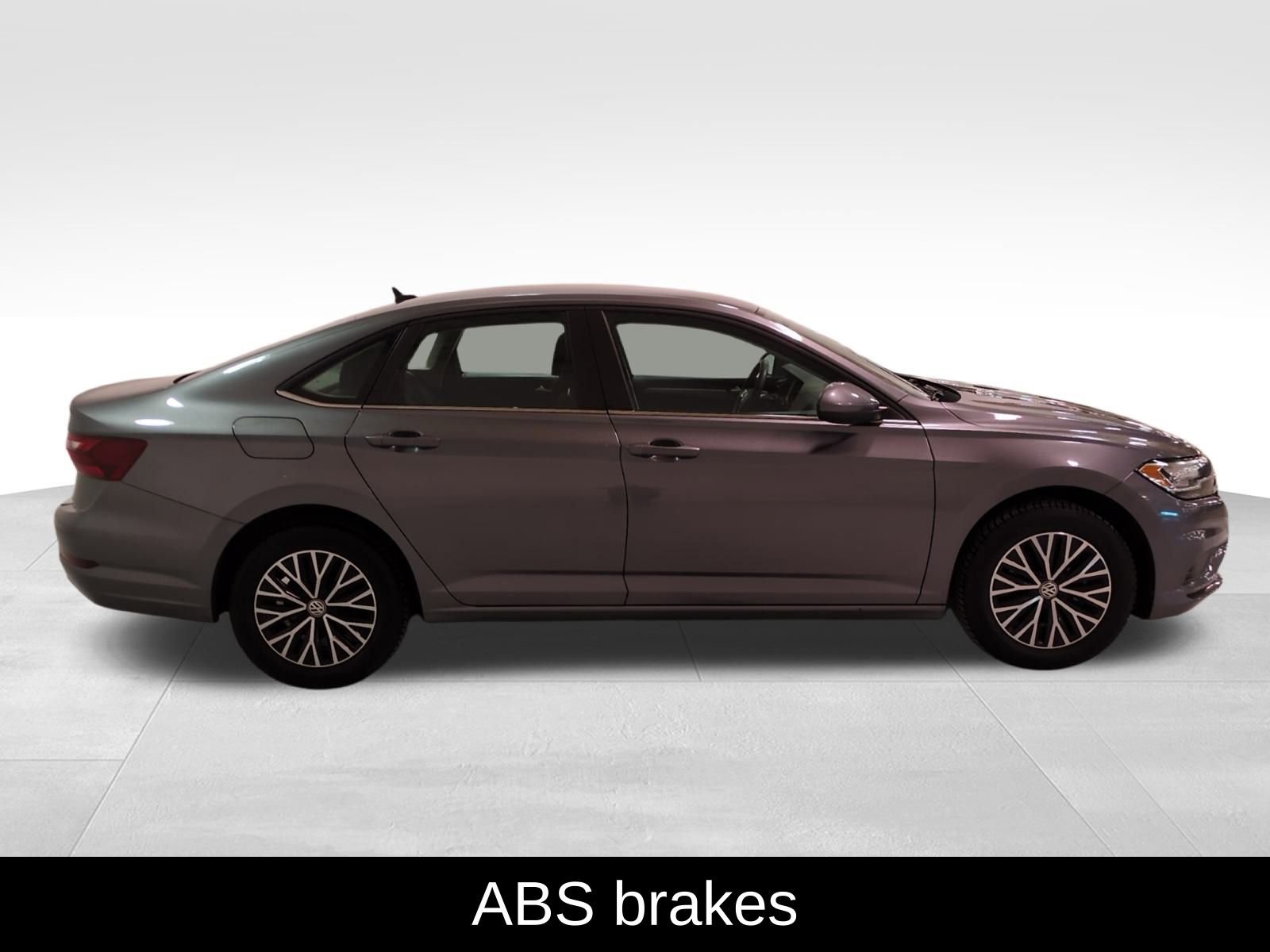 Used 2021 Volkswagen Jetta S image 4