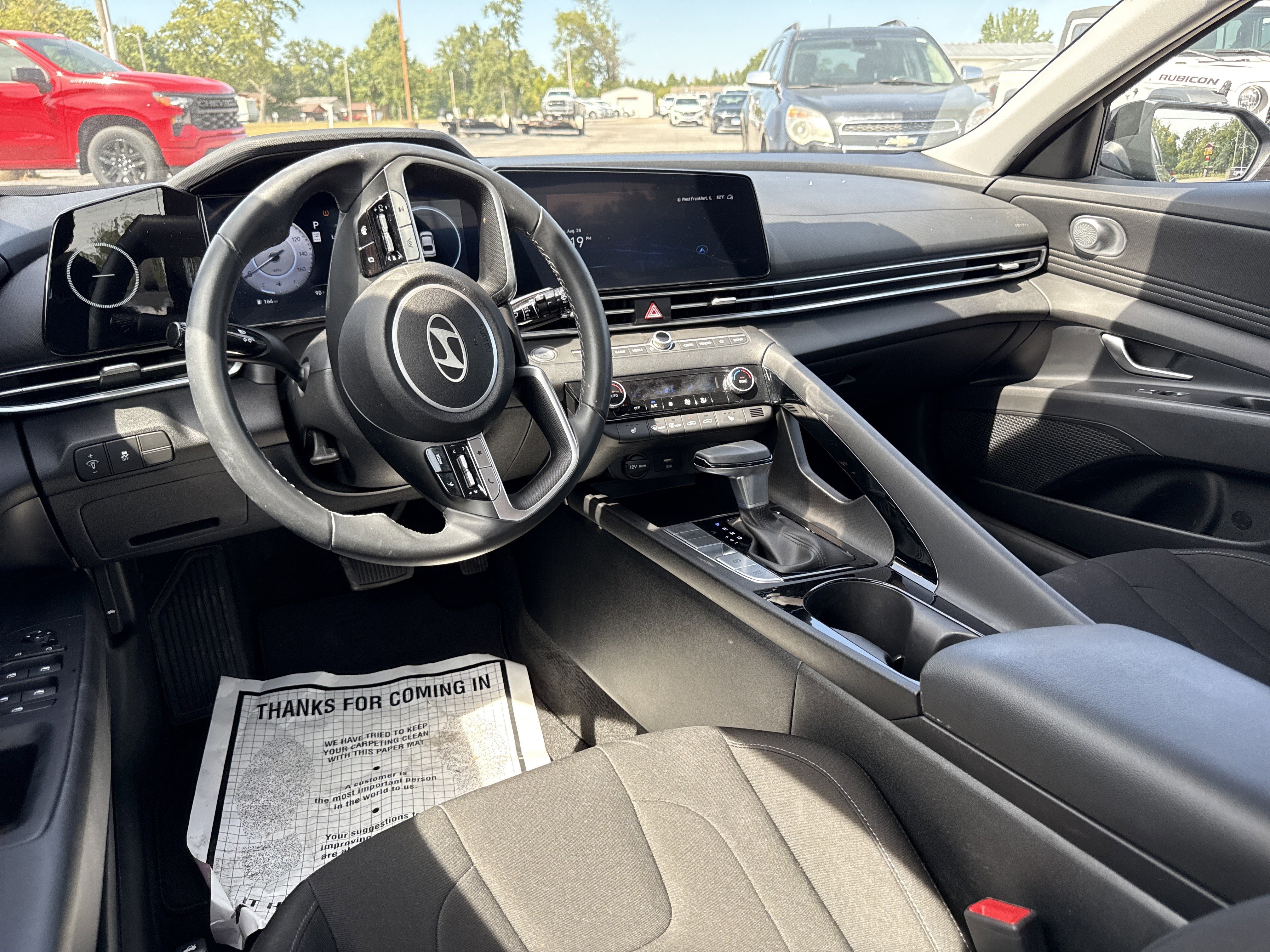 Used 2024 Hyundai Elantra SEL w/ Convenience Package image 5