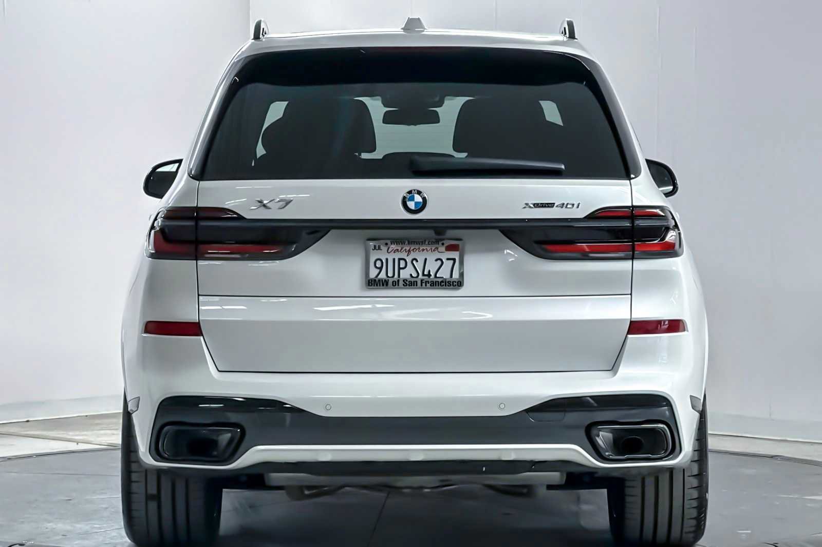Used 2026 BMW X7 xDrive40i w/ M Sport Package image 7