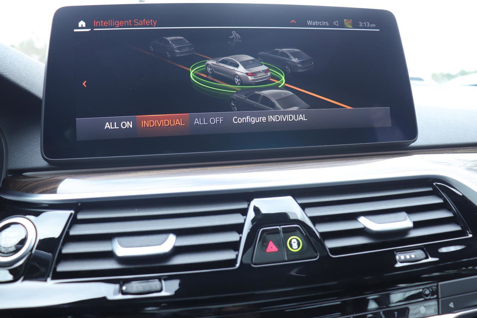 Certified 2022 BMW 540i image 33