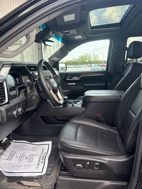 Used 2025 GMC Sierra 1500 Denali w/ Denali Reserve Package AWD/4WD image 10