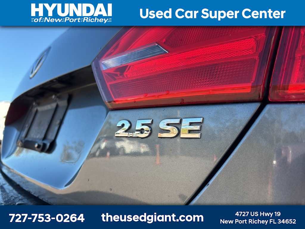 Used 2011 Volkswagen Jetta SE image 5