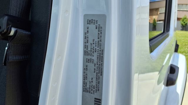 Used 2025 Jeep Wrangler Sahara image 32