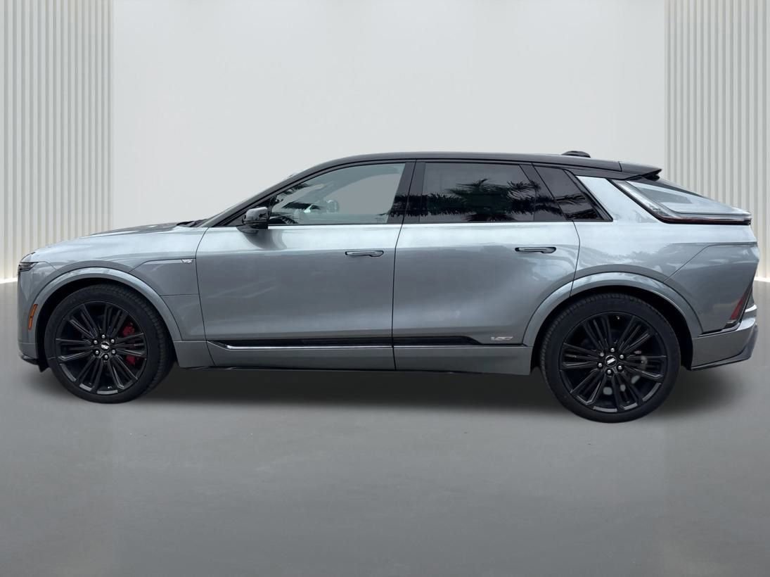 New 2026 Cadillac Lyriq V AWD/4WD image 8